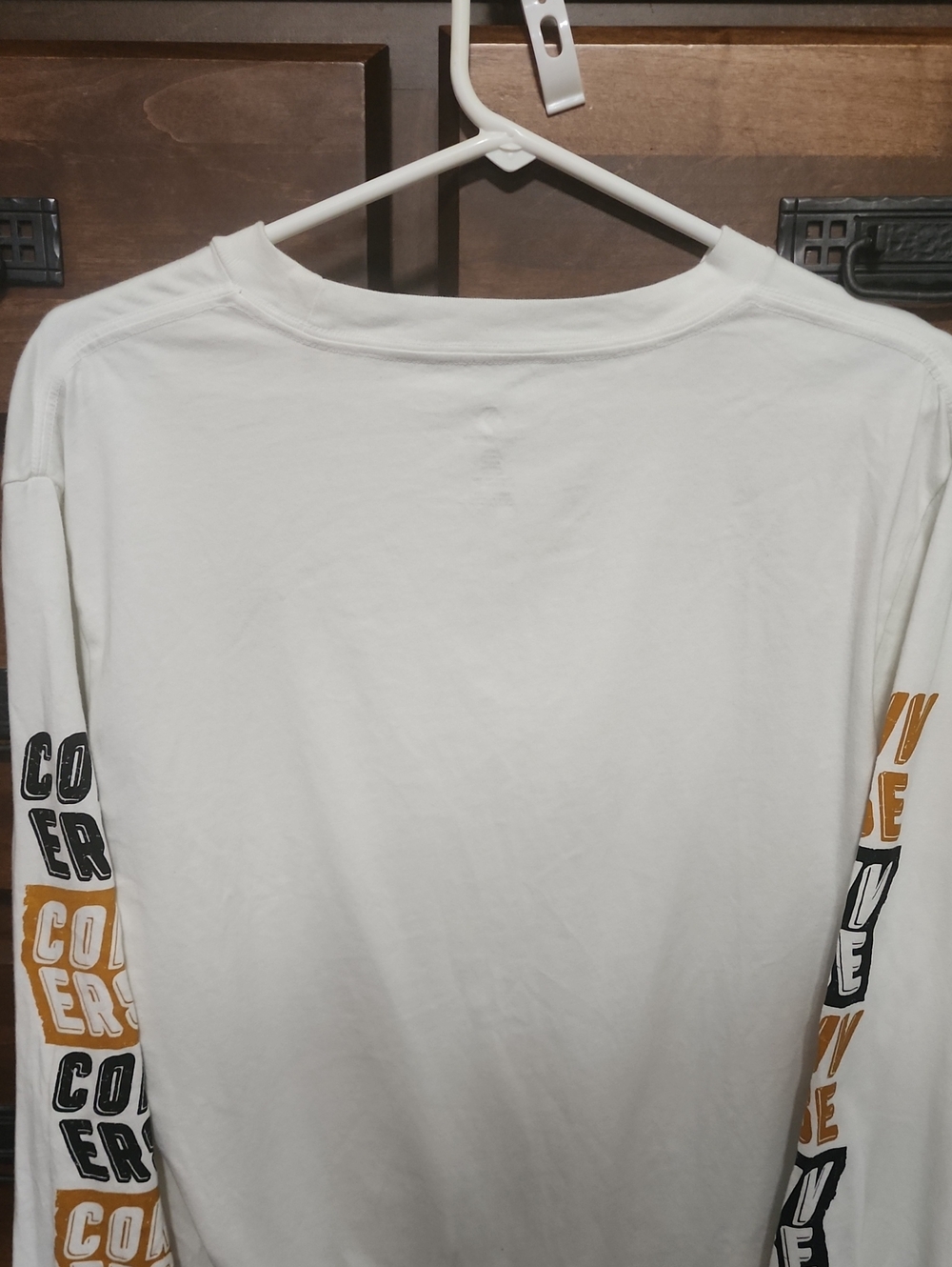 Converse White Long Sleeve Tee with Gold and Black Sleeve Graphics - Picture 6 of 8